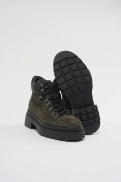 Cph262 Destructed Suede